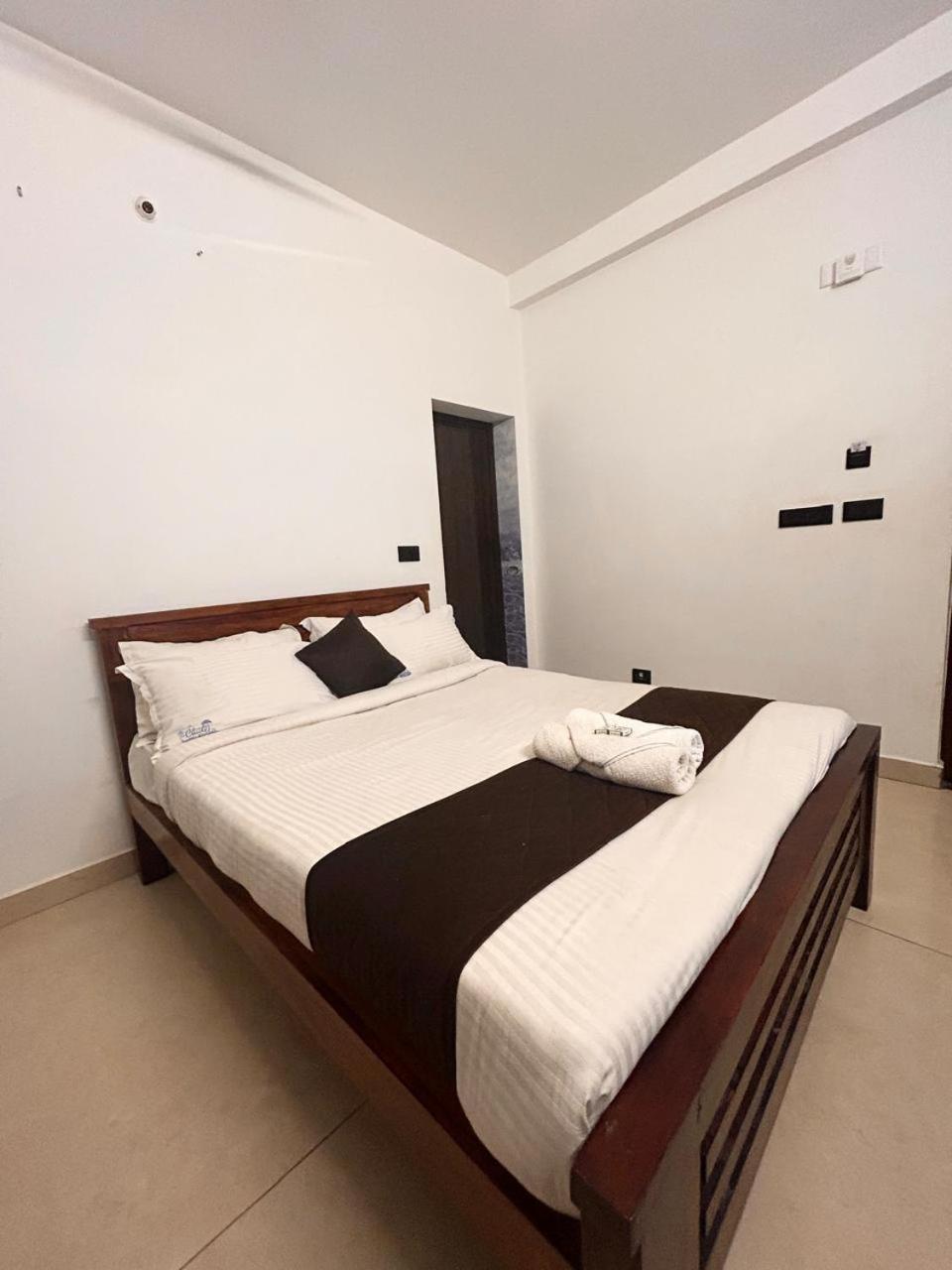 The Ocean Grand Hotel Pondicherry Exterior photo